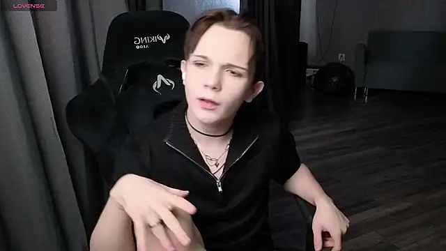 Christie Sayka online show from February 4, 2026, 9:59 am