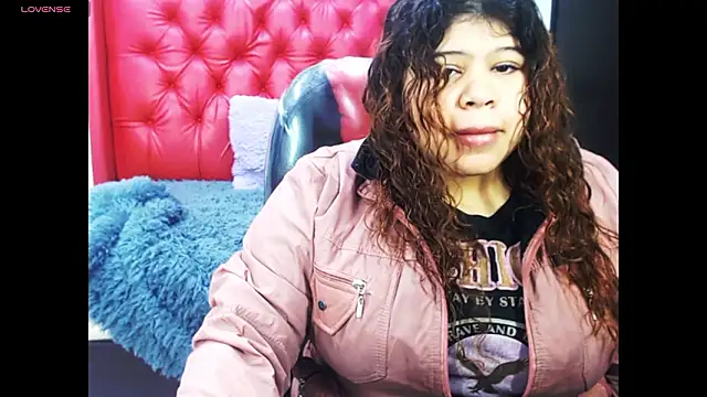 Snapshot of Cloe_r chatting on February 2, 2026, 8:40 pm Cloe r online show from February 2, 2026, 8:40 pm