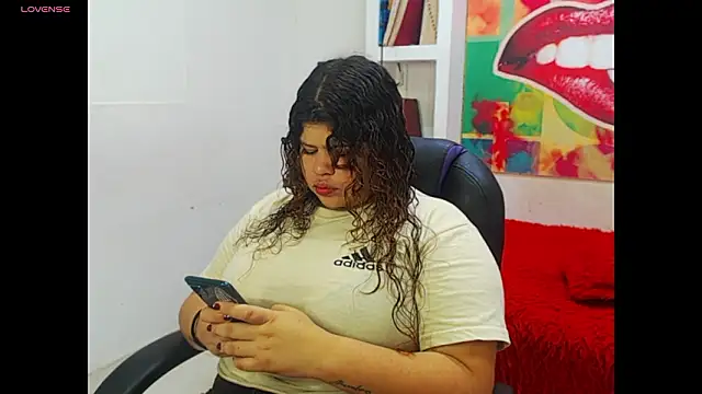 Cloe r online show from February 11, 2026, 8:25 pm