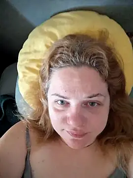 Snapshot of VitniKis chatting on March 5, 2026, 11:28 am VitniKis online show from March 5, 2026, 11:28 am