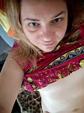 Snapshot of VitniKis chatting on March 12, 2026, 7:36 am VitniKis online show from March 12, 2026, 7:36 am