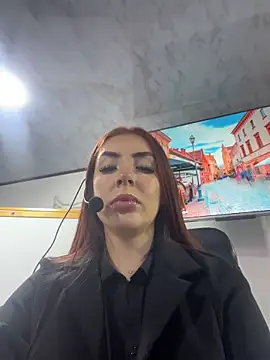 Sweet bellaa  online show from May 1, 2026, 3:44 am