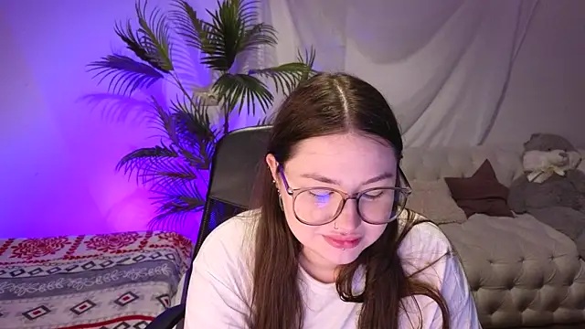 vanessaparadiza online show from June 17, 2026, 12:50 pm