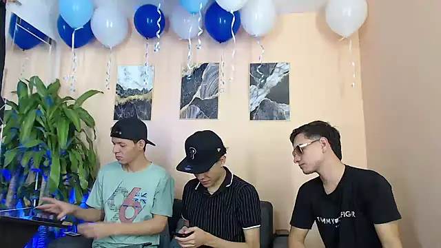 DesiresOfOlympus  online show from March 18, 2026, 8:12 pm