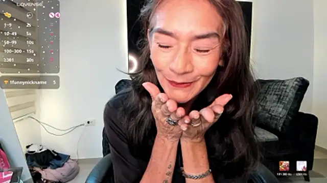 Emma Mendozaa online show from June 13, 2026, 11:30 am