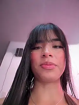 nicky angelyc online show from February 5, 2026, 3:27 pm