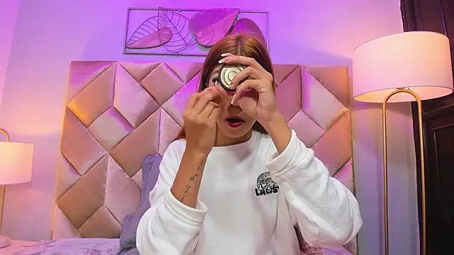 Thalya Adams online show from March 15, 2026, 12:22 pm