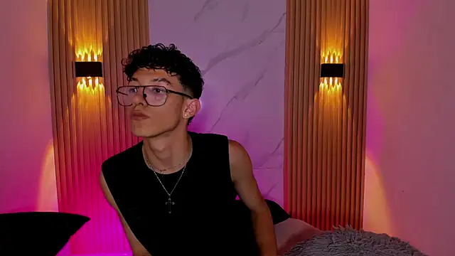 Christopher Hunter online show from February 13, 2026, 8:05 pm