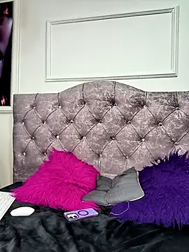 violetmist online show from February 6, 2026, 1:32 am