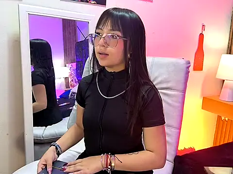 mary luckaysha  online show from May 8, 2026, 6:46 pm