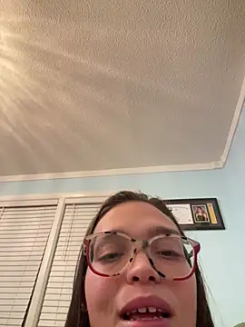 BabeB910 online show from February 7, 2026, 11:14 am