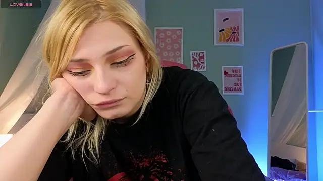 AvaSun online show from March 11, 2026, 1:11 am