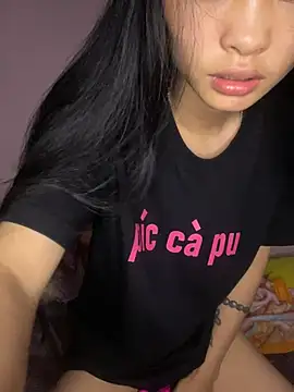 siting00 online show from March 22, 2026, 3:26 pm