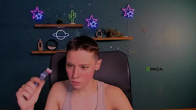 Snapshot of emi_fade chatting on March 7, 2026, 10:45 am emi fade online show from March 7, 2026, 10:45 am