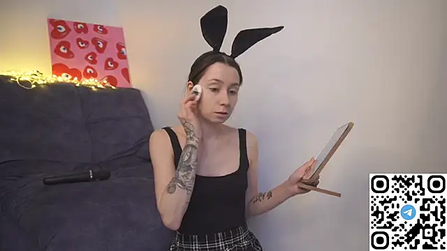  Starry Eyes  online show from February 5, 2026, 9:47 am