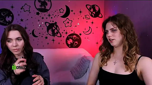 laurenmurrr online show from April 12, 2026, 10:53 am