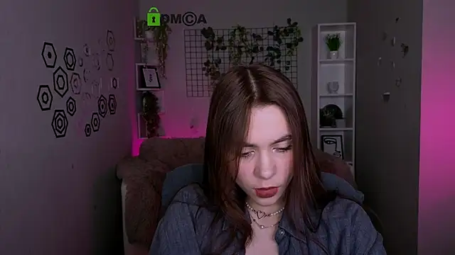 laurenmurrr online show from May 16, 2026, 10:36 am