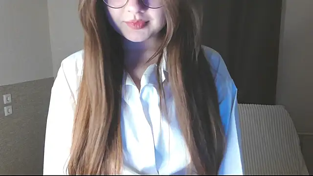 GloriaWalkerJr online show from March 16, 2026, 3:05 pm