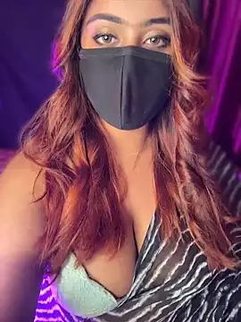 queen-panda online show from May 19, 2026, 6:36 pm