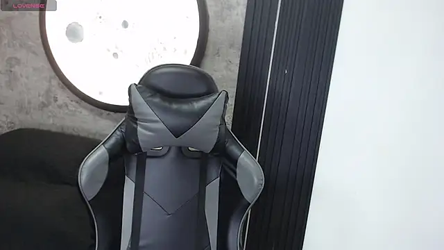 Noha-Smith online show from February 8, 2026, 3:43 am