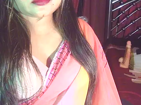 Nusrat Faria online show from May 5, 2026, 9:56 pm