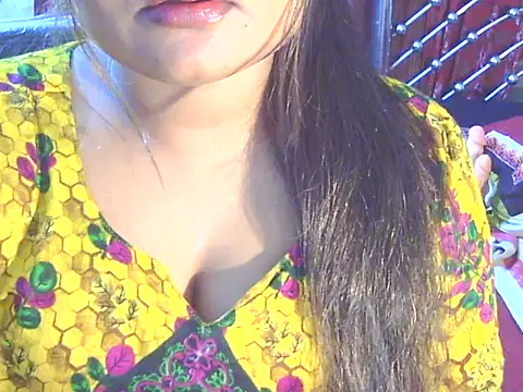 Nusrat Faria online show from May 7, 2026, 12:54 pm