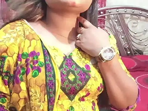 Nusrat Faria online show from June 14, 2026, 1:35 pm