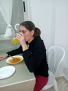 laparejaideal08 online show from March 9, 2026, 6:56 pm