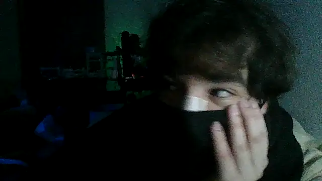 Snapshot of RaccooIsHere chatting on February 26, 2026, 7:02 pm RaccooIsHere online show from February 26, 2026, 7:02 pm