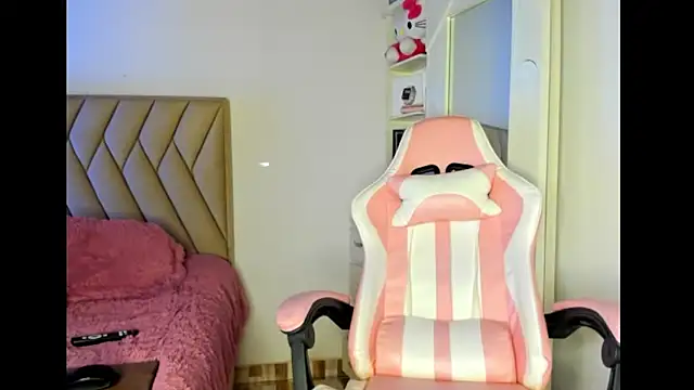 Snapshot of _Cute_gabyyy chatting on February 25, 2026, 9:24 pm Cute gabyyy online show from February 25, 2026, 9:24 pm