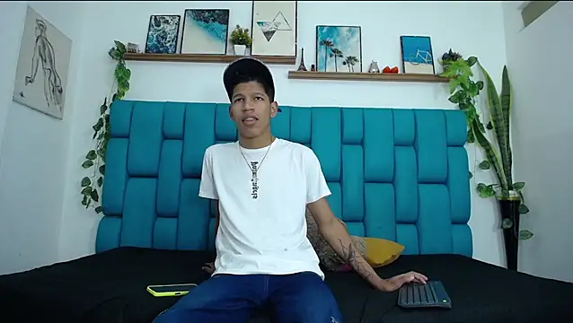 Stephen Angel online show from February 2, 2026, 7:12 pm