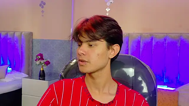 Derek Sinn online show from June 11, 2026, 7:23 pm
