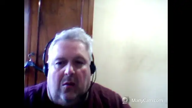 Snapshot of swichcassanesi chatting on March 8, 2026, 2:10 pm swichcassanesi online show from March 8, 2026, 2:10 pm