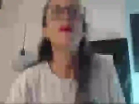 laurasofia45 online show from February 12, 2026, 11:55 pm