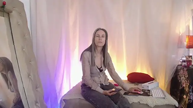 laurasofia45 online show from June 27, 2026, 3:00 am