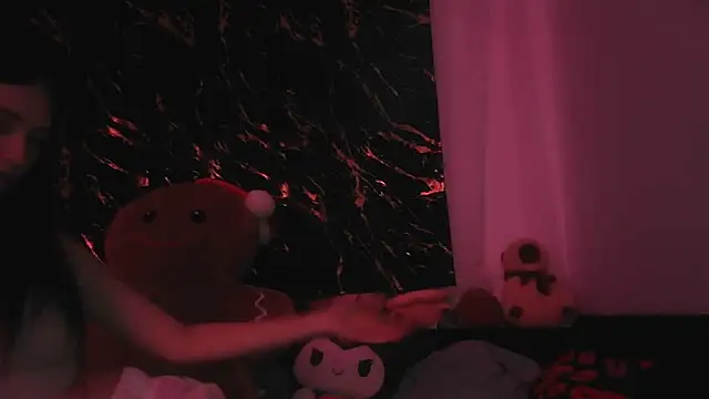 karlaluuvv online show from March 21, 2026, 5:27 pm