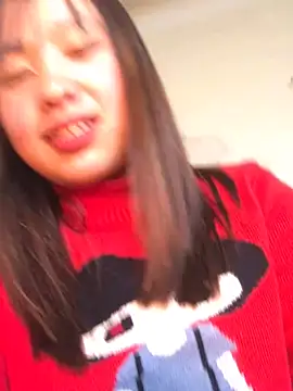 Snapshot of honeyyy110 chatting on February 3, 2026, 5:16 am honeyyy110 online show from February 3, 2026, 5:16 am