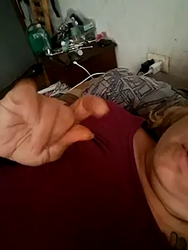 tuhardsexy online show from May 5, 2026, 12:57 pm