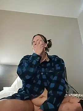 sunnytrix online show from February 5, 2026, 5:28 pm