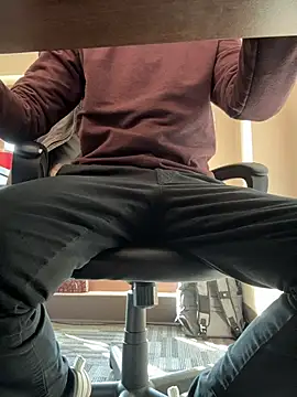 plman3236 online show from February 5, 2026, 7:18 pm