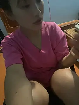 Mary 006 online show from April 26, 2026, 9:07 am