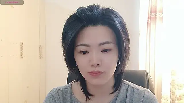 Nikishine online show from May 17, 2026, 3:59 am