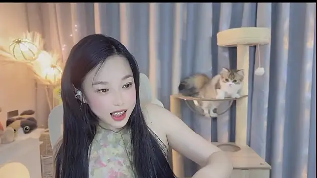 Yumi yuni online show from April 27, 2026, 2:04 pm