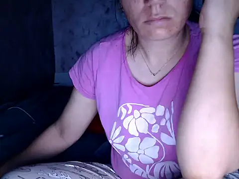 LorraGrey online show from June 5, 2026, 3:13 am