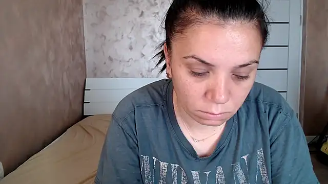 LorraGrey online show from June 17, 2026, 3:09 am