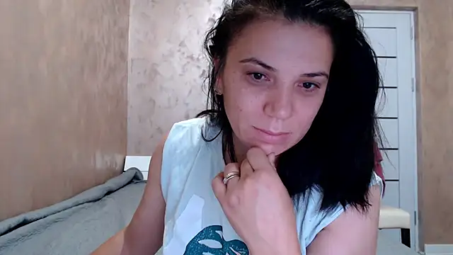 Snapshot of LorraGrey chatting on July 13, 2026, 3:42 am LorraGrey online show from July 13, 2026, 3:42 am