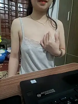 Snapshot of NinaKey chatting on July 6, 2026, 3:36 pm NinaKey online show from July 6, 2026, 3:36 pm