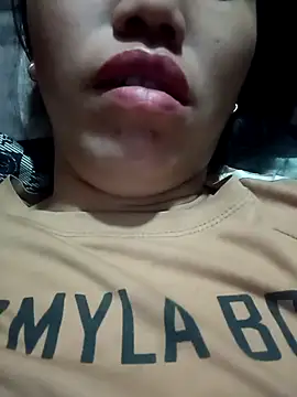 Snapshot of hot-luna- chatting on March 5, 2026, 12:23 pm hot-luna- online show from March 5, 2026, 12:23 pm