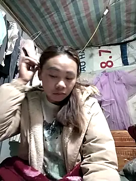 Bella-222 online show from February 12, 2026, 8:15 pm