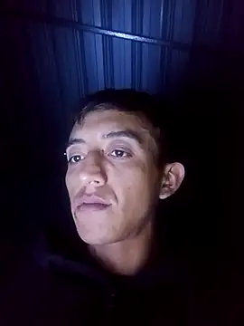 Alejo9718 online show from February 10, 2026, 6:28 am